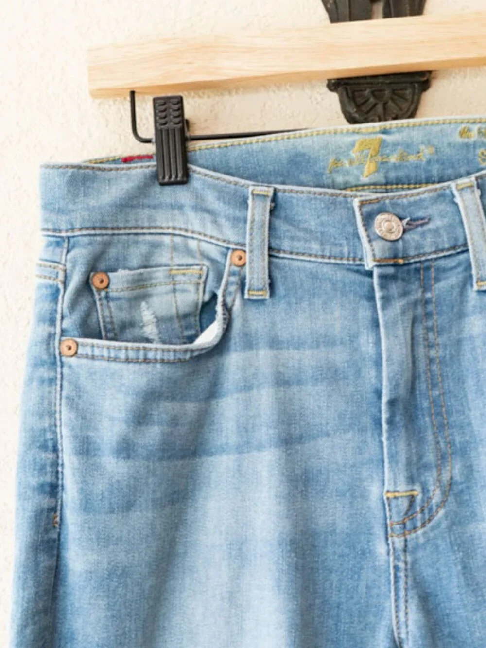 7 For All Mankind High Waist Skinny Jeans Distressed Light Wash Size 27 - Picture 4 of 12